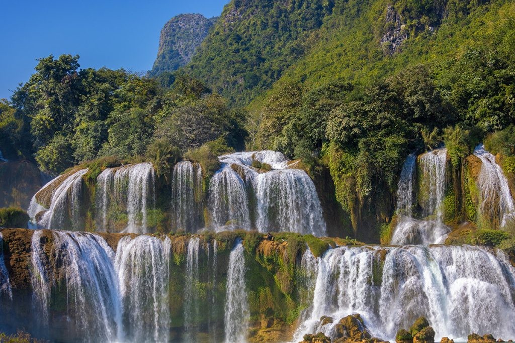 Discover the Majestic Beauty and Rich Culture of Ban Gioc Waterfall